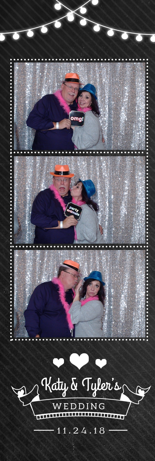 Katy and Tyler's wedding  | View more photos from the event at gallery.photoboothbillings.com/u/PhotoBoothBillings/Katy-and-Tylers-wedding